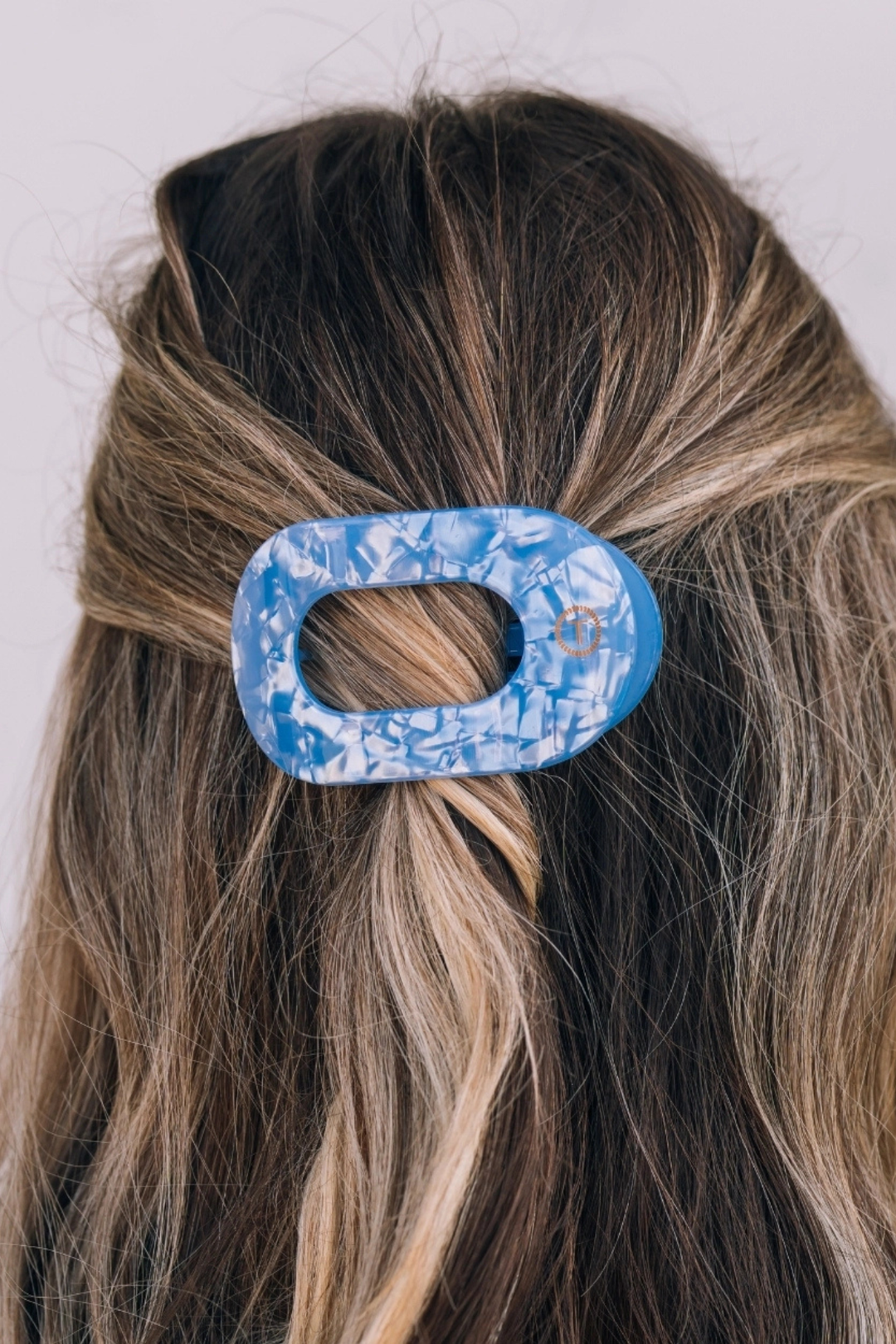 Flat Round Hair Clip Small Blue Lagoon – Edie Boutique